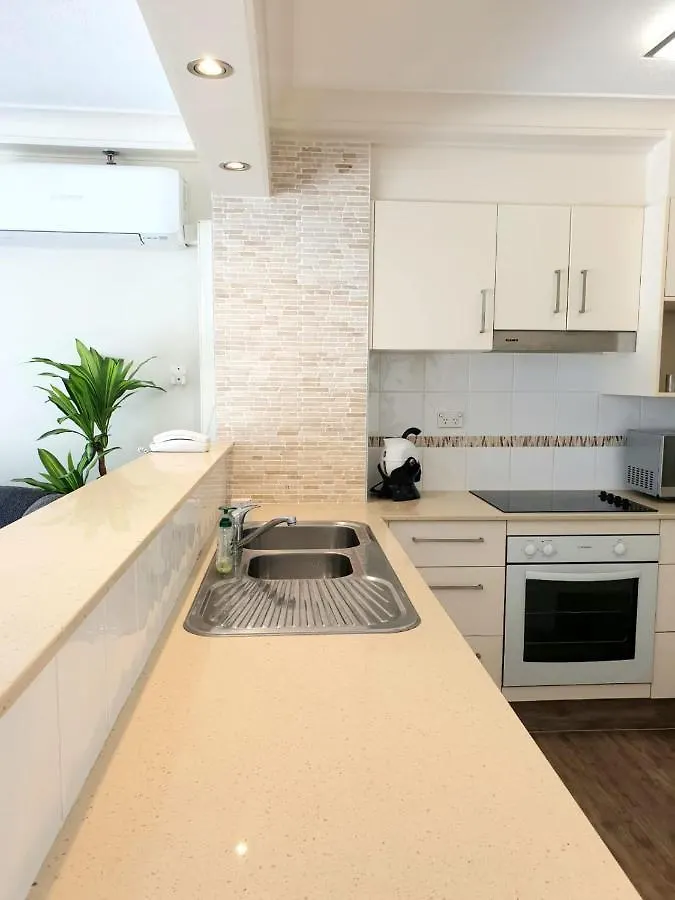 2Nd Avenue Beachside Apartments Gold Coast Aparthotel